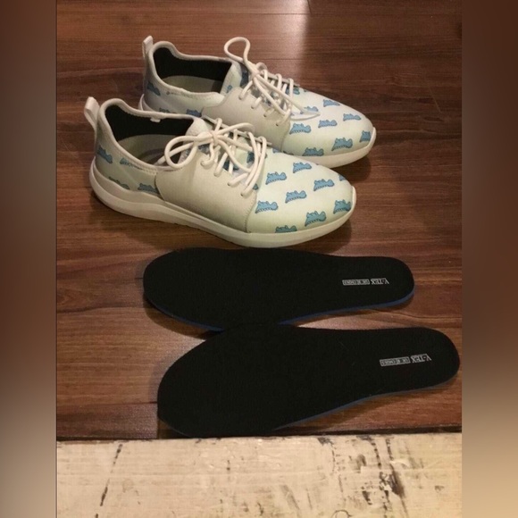 Vtex waterproof shoes- dino print- unisex - Picture 2 of 5